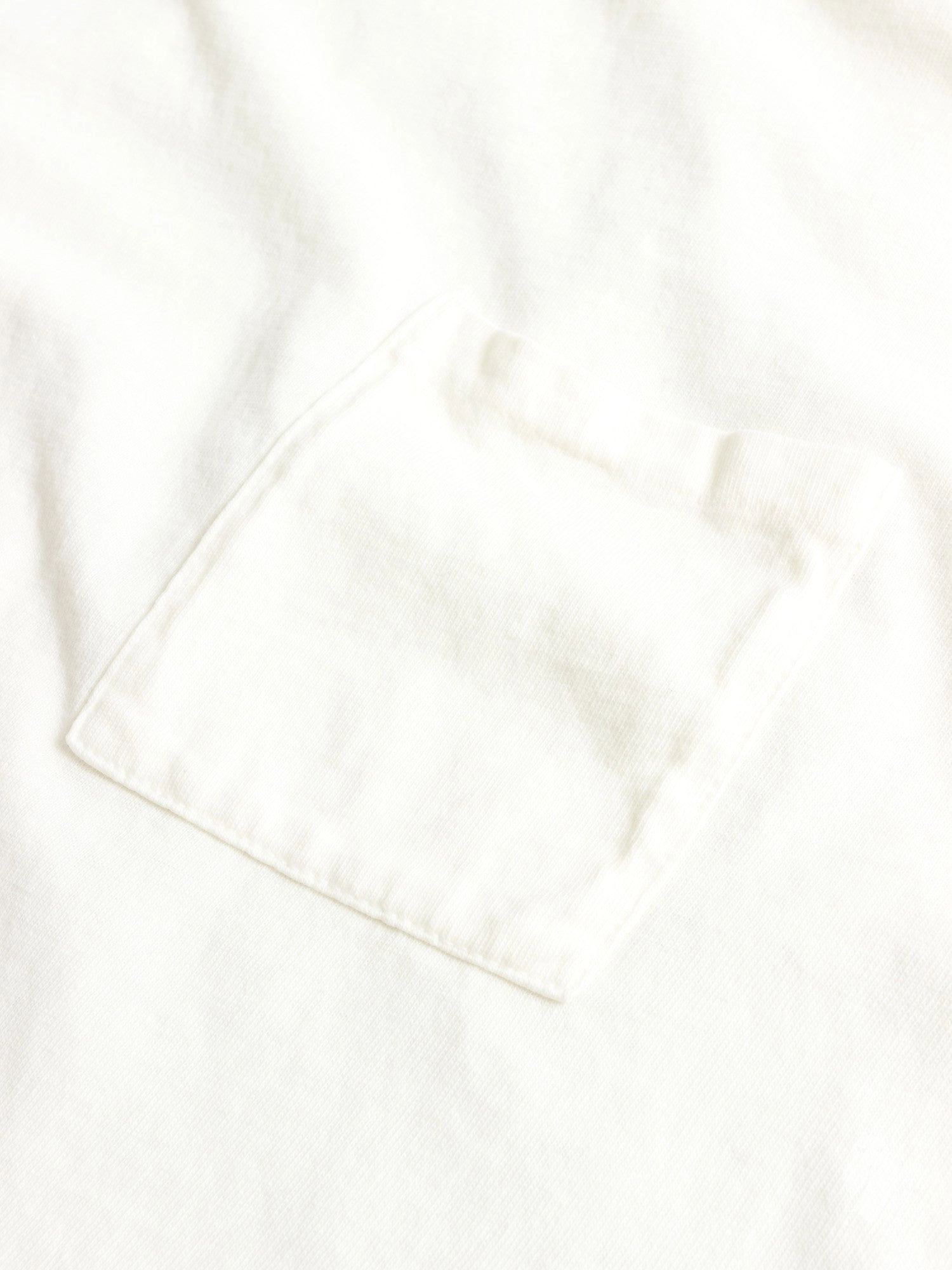 Tube Knit Pocket T-Shirt in White