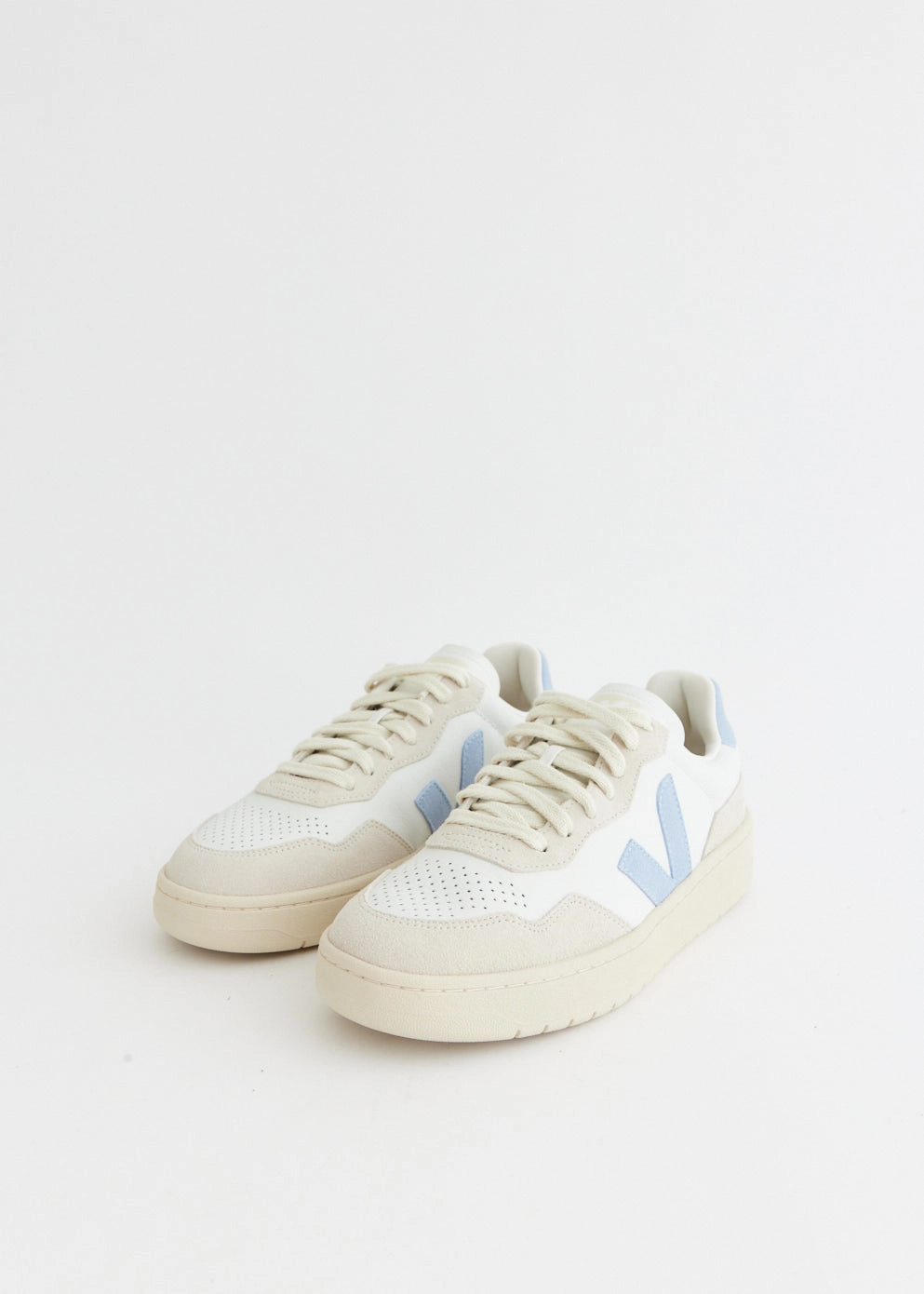 V-90 Sneakers