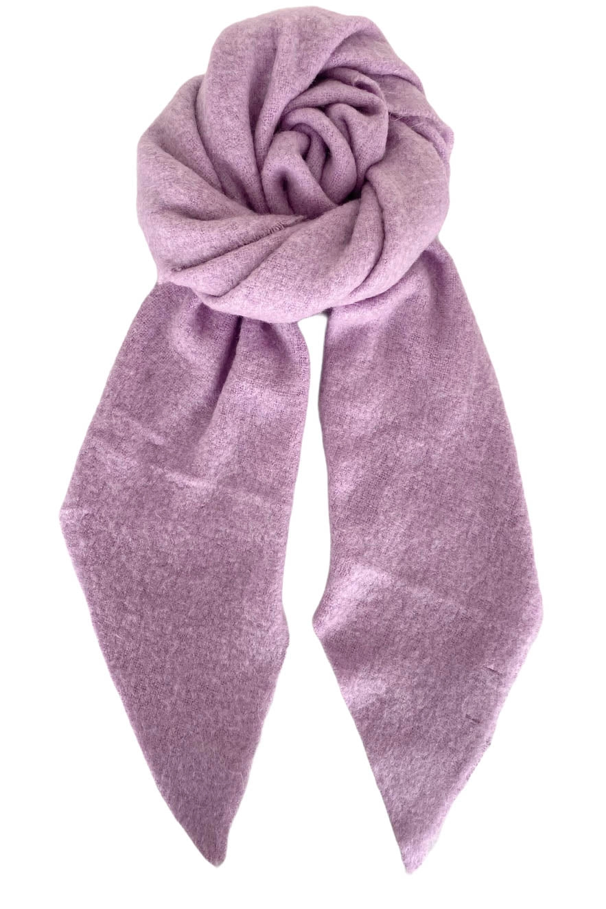 Whitney Boucle Scarf | Lavender | Tørklæde fra Black Colour
