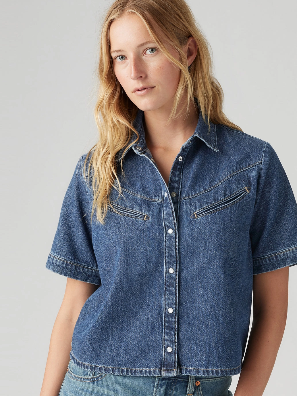 Women's Solid Spread Collar Shirt